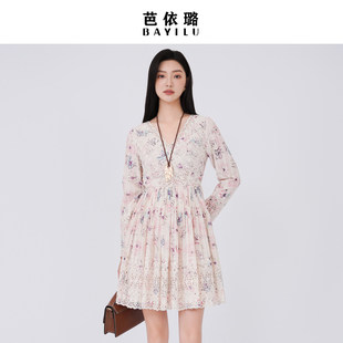 芭依璐连衣裙2025春装新款长袖法式甜美蕾丝V领重工印花小众裙子