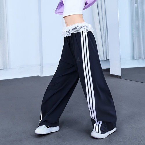 adidas阿迪达斯凉感运动香蕉裤秋女三条纹阔腿梭织长裤KB5224