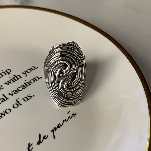 Thai Silver Color Personality Design Irregular Twist Oval Wi
