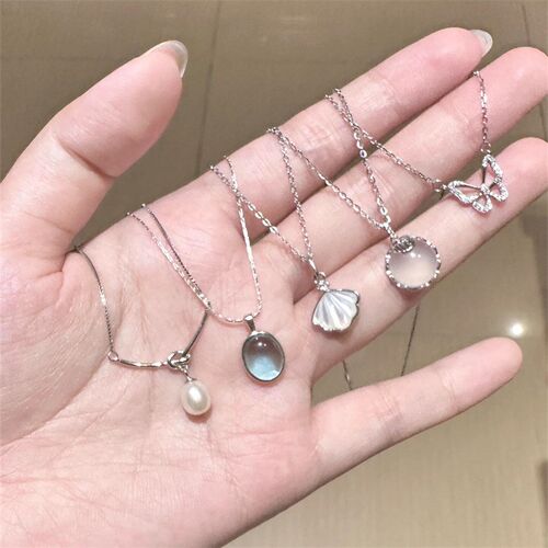 female clavicle chainS925 sterling silver butterfly necklace