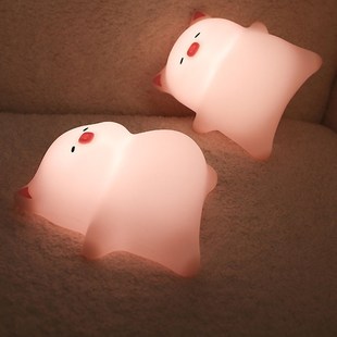 Lying Pig Lamp  躺平猪 伴睡夜灯 拍打感应 延时关灯 亮度调节