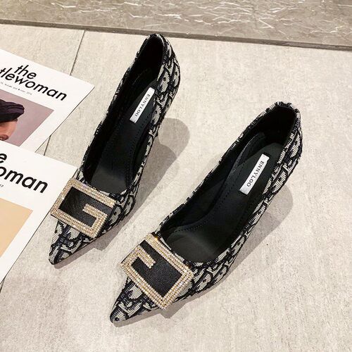 New Style Sale Black High Heels Pointed Toe Red Background S