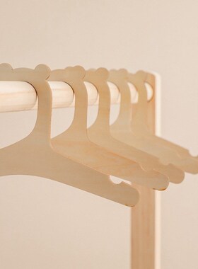 10/5pcs Wooden Baby Clothes Hangers Tops Washcloths Coat Han