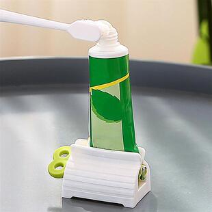 Effcent and Hassle-Free Toothpaste Tube Squeezer for a Smoot