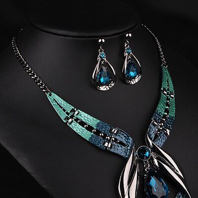 Fashion Women Statement Chain Pendant Choker Bib Necklace Ea