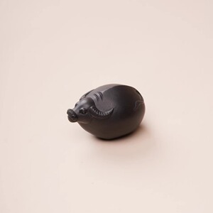 一条新派紫砂【水牛】茶宠摆件精品