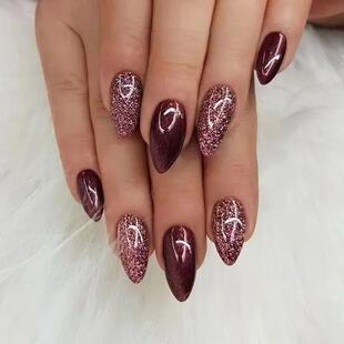 24Pcs Simple Wine Red Fake Nail with Glue Mid-length Almond
