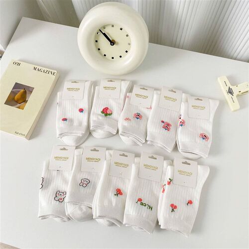Spring and summer new style small fresh womens mid tube so