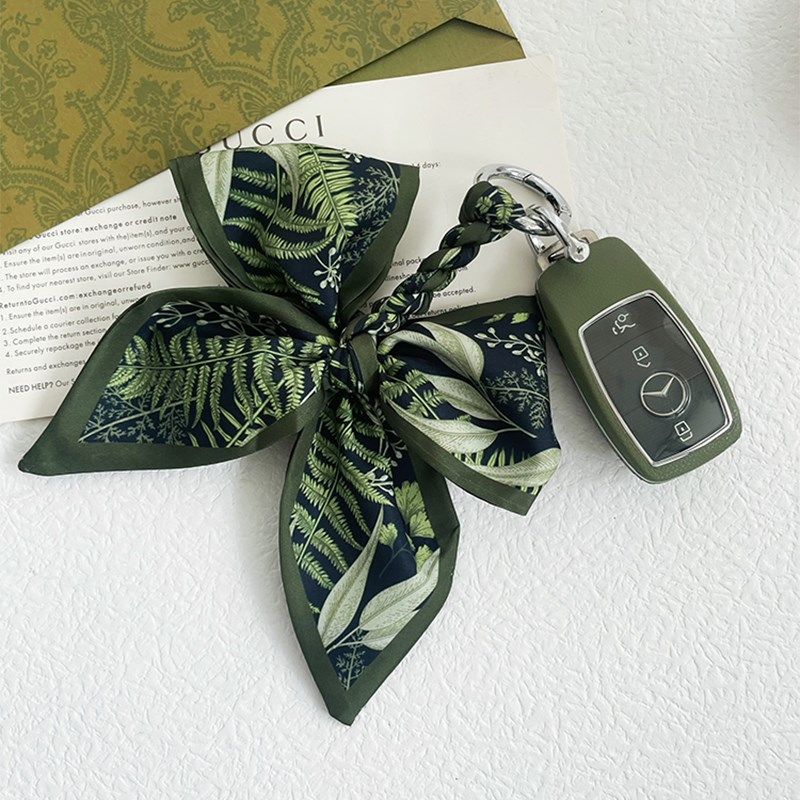 适用奔驰钥匙套新A级C级E级A200L包C260L壳E300L车GLC300/GLE扣女