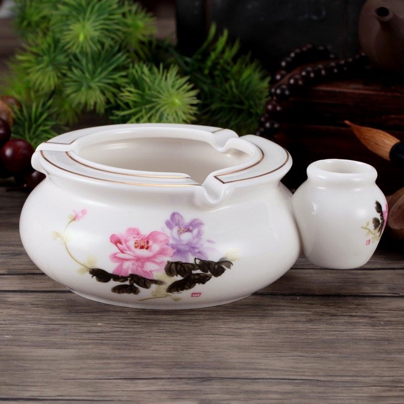 包邮时尚个性青花陶瓷客厅实用烟灰缸创意欧式复古小号带灭烟