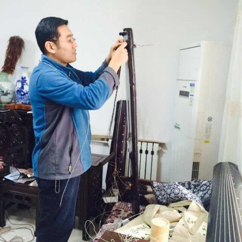 【律和古琴研习社】古琴维修 上弦 修琴轸 换弦 降岳山上漆或换色