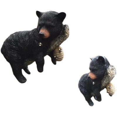 小黑熊在树上午睡 Black Bear Cub Napping 户外花园装饰幼熊摆件