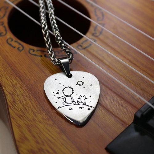 小王子吉他拨片项链定制配饰民谣男情侣纪念钛钢嘻哈礼物金属吊坠