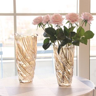 arrangement glass room flower lily vases color