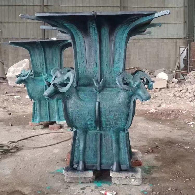 仿古青铜四羊方尊铜雕塑大型纯铜三阳开泰羊羔跪乳金属工艺品摆件
