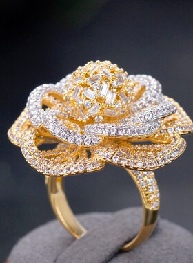 Bride Talk Beautiful Flower Shape Romantic Bridal Ring Cubic