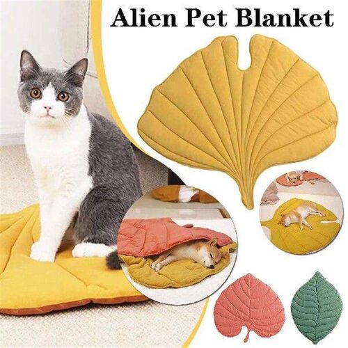 Leaf Shape Pet Dog Bed Blankets Warm Soft 3D Leaves Shape