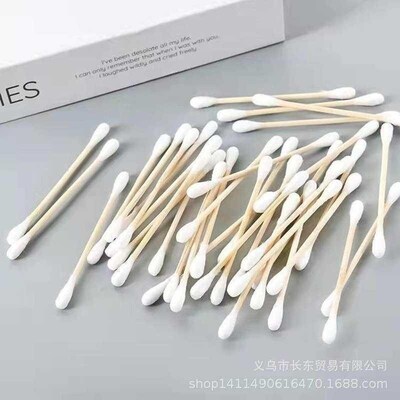 200-pack of cotton swabs for ear cleaning, makeup, and daily