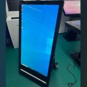 43寸 55寸户外水牌高亮2000cd防水耐高温防雷带轮子推拉水牌厂家