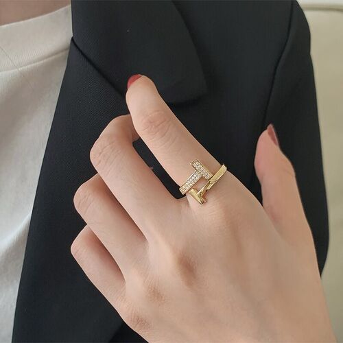 Crude fbinger ring large wide version of the female niche d