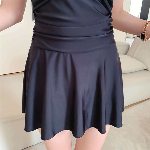 Womens large size one-piece swimsuit conservative hot sprin