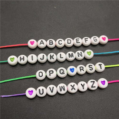 100pcs/lot 4x7mm Acrylic Spacer Beads Letter Beads Oval Alph