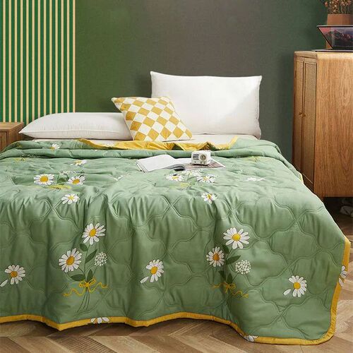 Daisy Printed Quilted Summer Quilt and Pillowcase or Single