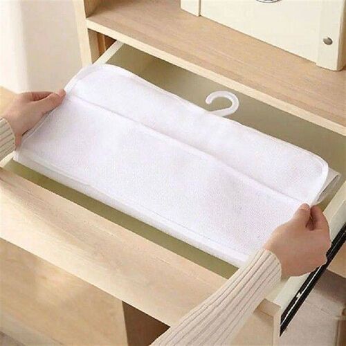 6/12/18 Grids Underwear Hanging Bag Wall-Mounted with Mesh