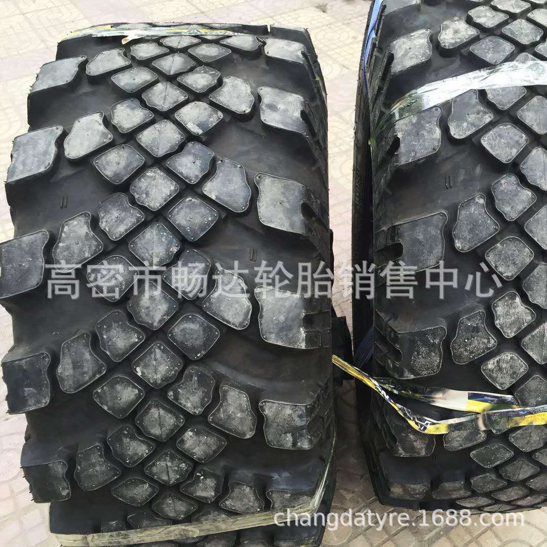 销售1200X500-508 E-2L越野花纹炮车轮胎 1200*500-508