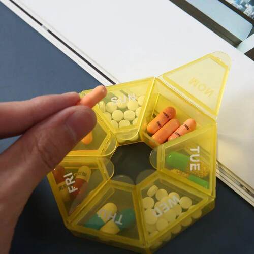Mini Portable Pills Organizer Weekly Tablet Holder Portable