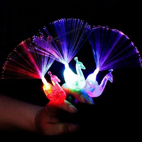 Glow In The Dark Kids Toy 1PCS Luminous Peacock Decoration O