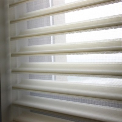 满山艺术米白色半遮光卷帘书房办公室韩式香格里拉帘定制窗帘百叶