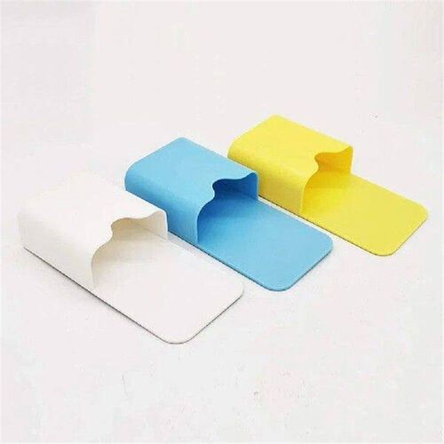 Conveniently Store Your Pens and Markers with this Plastic