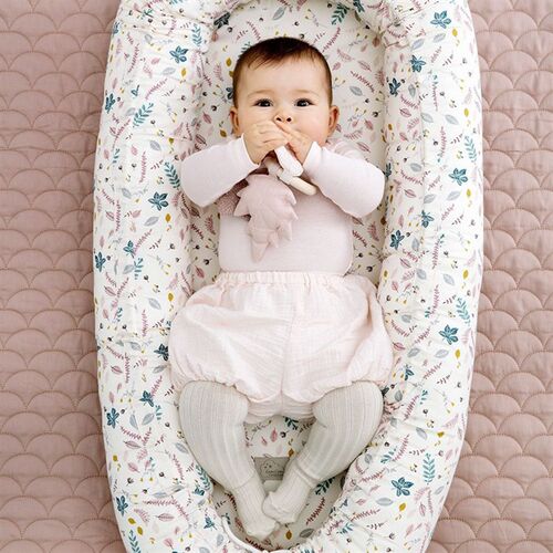 Baby bed bed bed uterus bionic bed portable pad can be remov