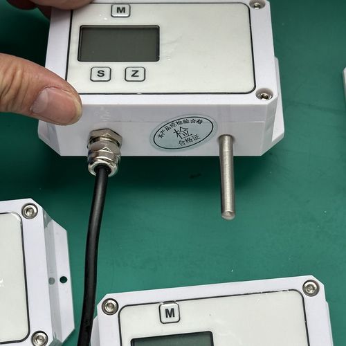 苏上润壁挂型温度变送器高精度室内环境液晶显示温度传感器-20M