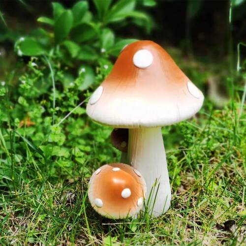 Whimsical Mushroom & Ladybird Garden Statue: Vivid ResinDeco