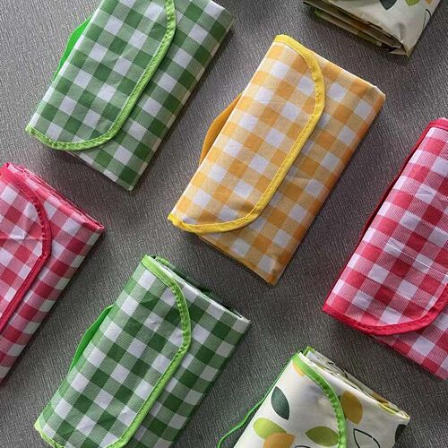 Non-woven picnic mat moisture-proof waterproof portable ins