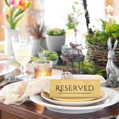 2 Pcs Wicker Baskets Seat Plate Reserved Signs for