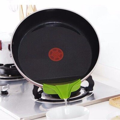 Creative Silicone Liquid Funnel Anti-spill Slip On Pour Soup