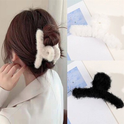 Winter Plush Hair Claw Elegant Acrylic Hairpins Faux Fur Hai
