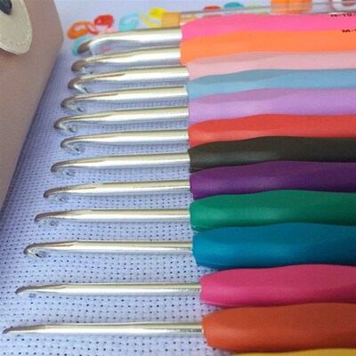Crochet Hooks Kits with Storage Bag Soft Handle Crochet Need