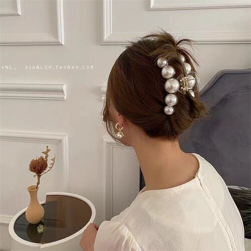Elegant Big Pearl Hair Claws Clips for Women Big Size Acryli