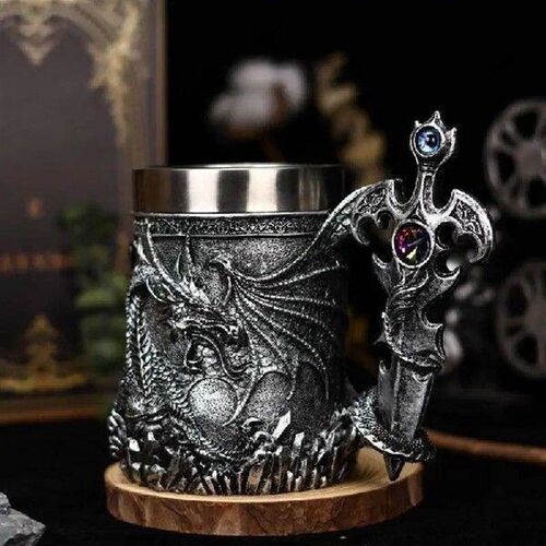 Medieval Beer Mug 600ml Travel Mug With Medieval Dragon
