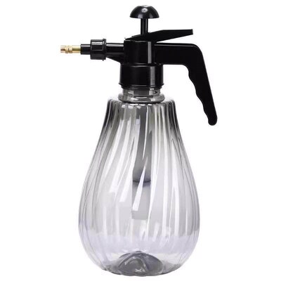 Pneumatic household water sprayer for high-pressure gardenin