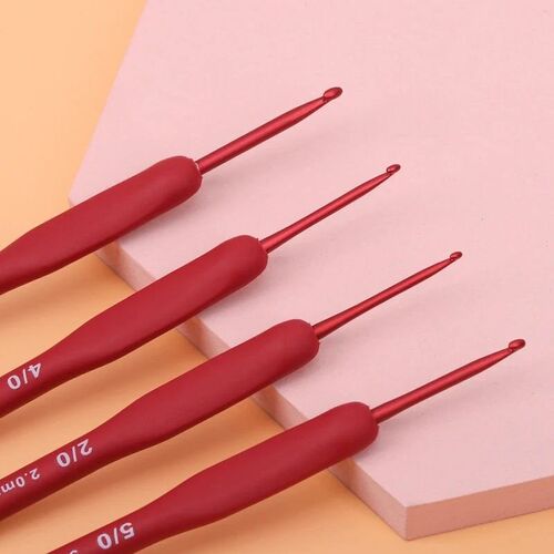 2mm-6mm Crochet Hooks Knitting Needle Silicone Handle Alumin