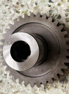 山推装载机铲车SL50WA转向泵驱动齿轮驱动轴503056A 403055X7B