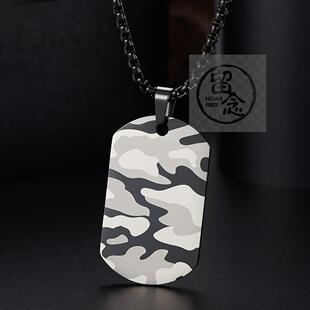 。Laser camouflage pattern titanium steel mens Pendant tend