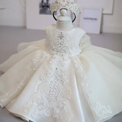 Appliques Sleeveless Bow V-back Wedding Dress  Ball GownFlow