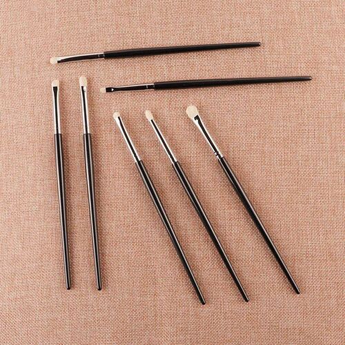 1pc White  Hair Eyeshadow Makeup brushes Small Smudge Precis