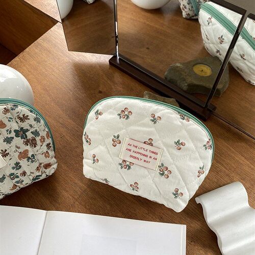 Mizawa Padded Makeup Bag Ins Style Portable Makeup Pouch Sto